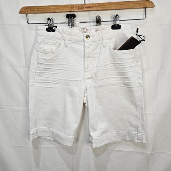 7 For All Mankind [Read] Jen 7 Bermuda Shorts White Size 8 - Picture 1 of 9